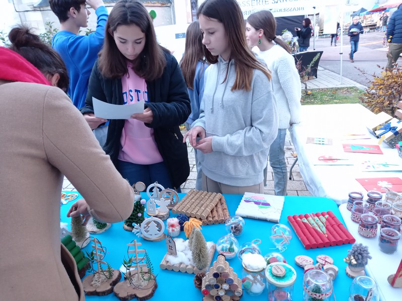 Secteur Jeunes au marché de Noël de Pouilly