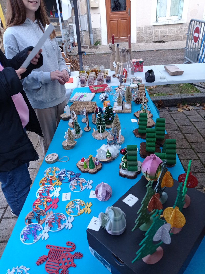 Secteur Jeunes au marché de Noël de Pouilly