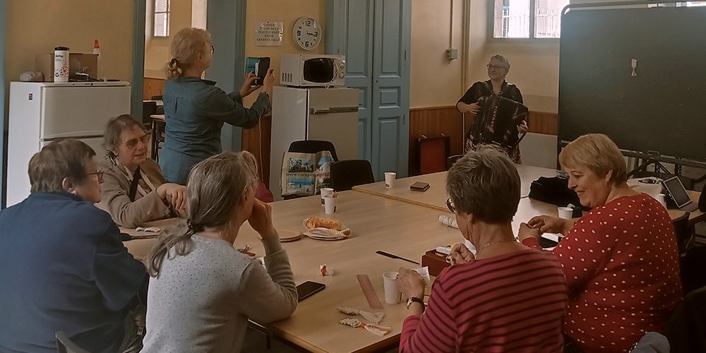 Coin seniors : Atelier initiation au tressage macramé